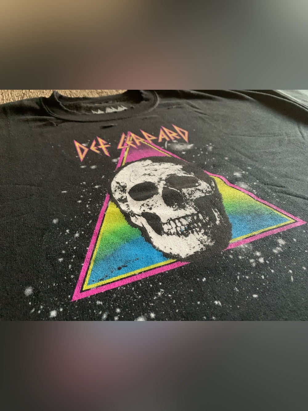 Def Leppard DISTRESSED SWEATER